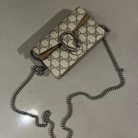 Gucci DIONYSUS GG SUPER MINI BAG - Picture 4 of 11